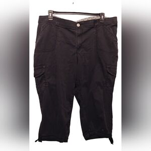 Black Floral Lined Capri Pants